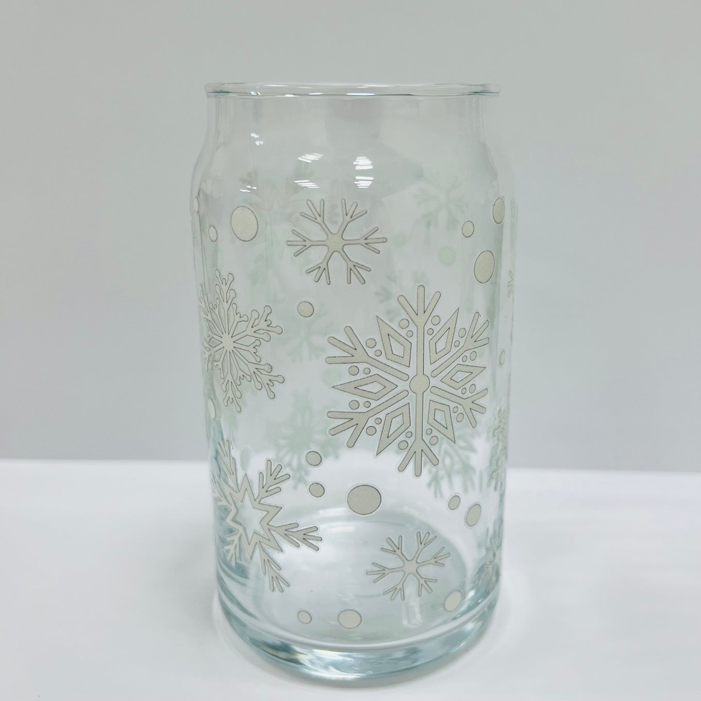 ** 16oz Drinking Glass - Snow Flakes **